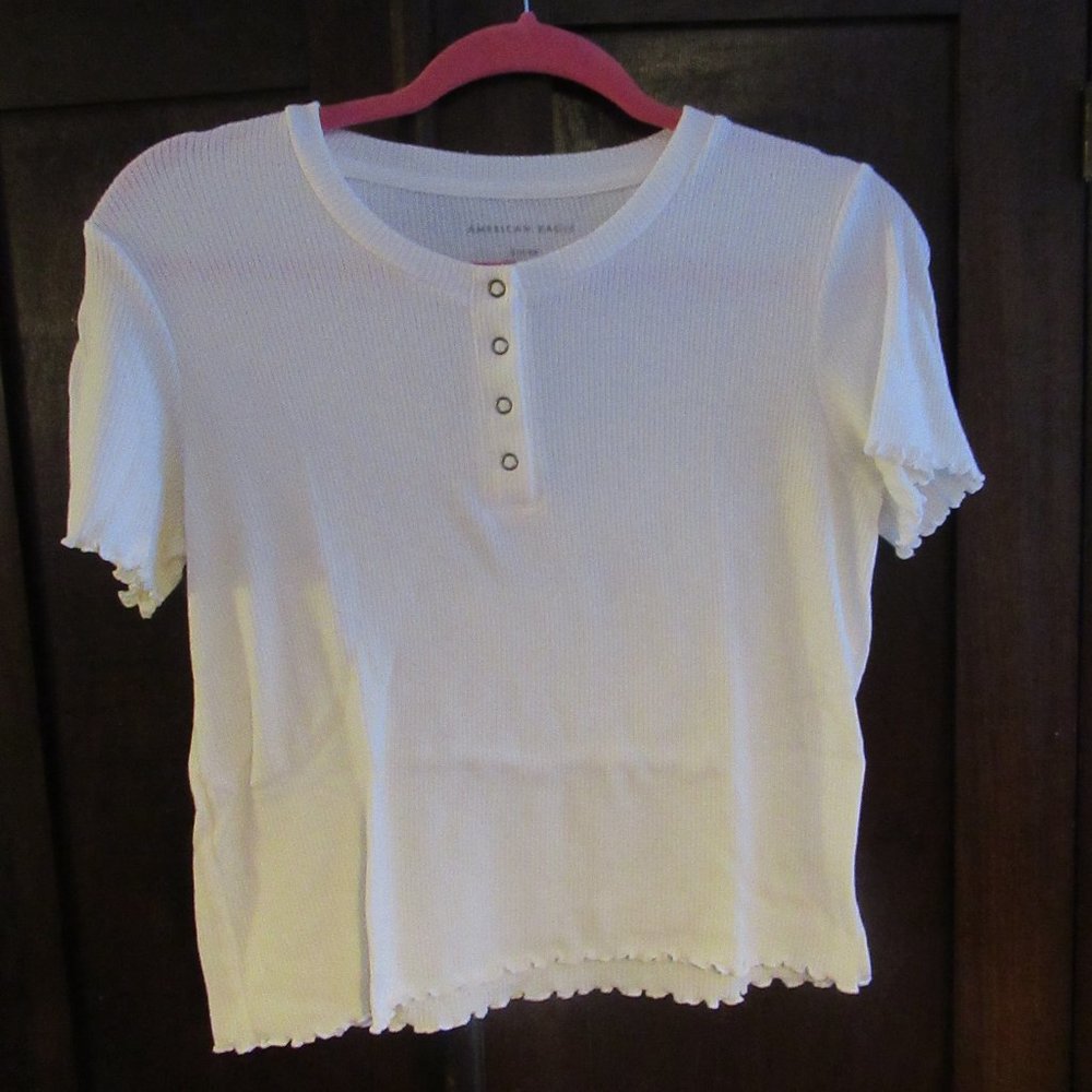 AMERICAN EAGLE Women's Small White Button Top